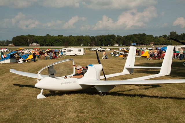 Oshkosh 2012-0937