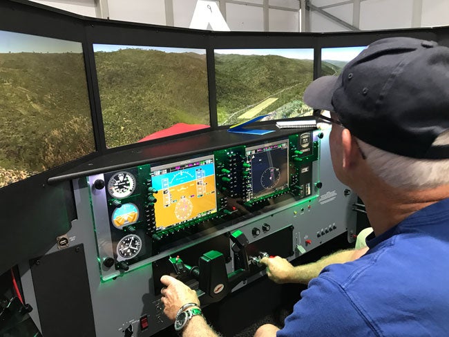 Pilot Proficiency Center OSH 2017