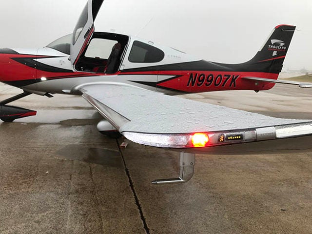 Cirrus 7,000 SR22