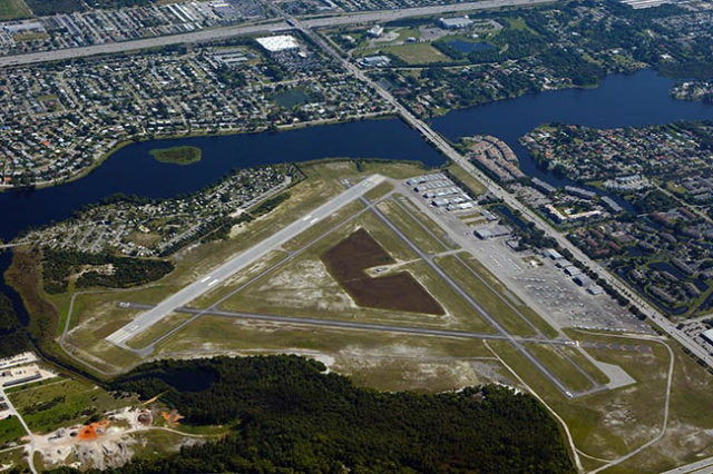 Palm Beach Country Lantana Airport 