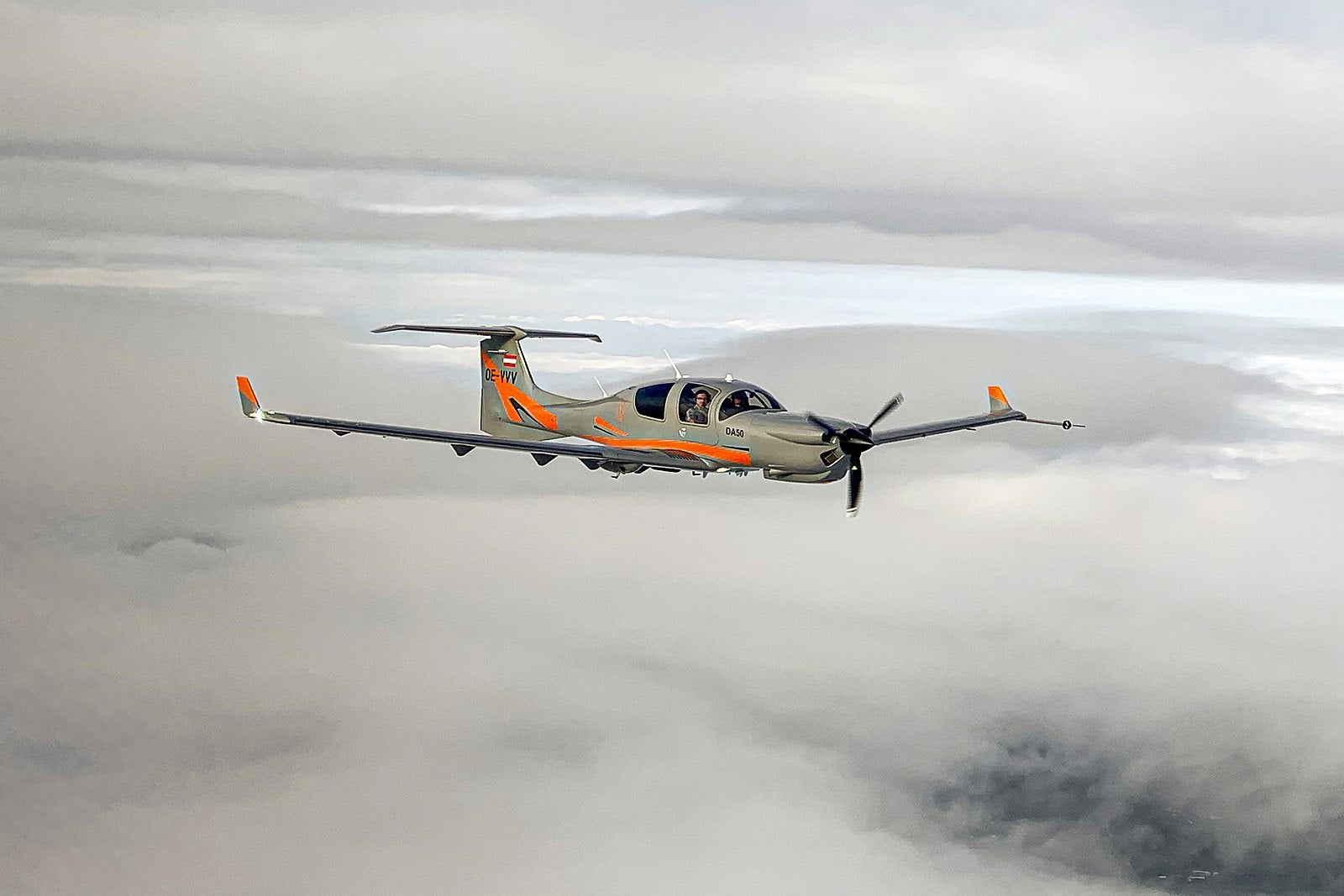 Diamond DA50
