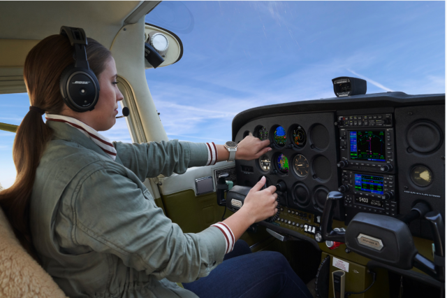 Pilot flying with Garmin GI 275