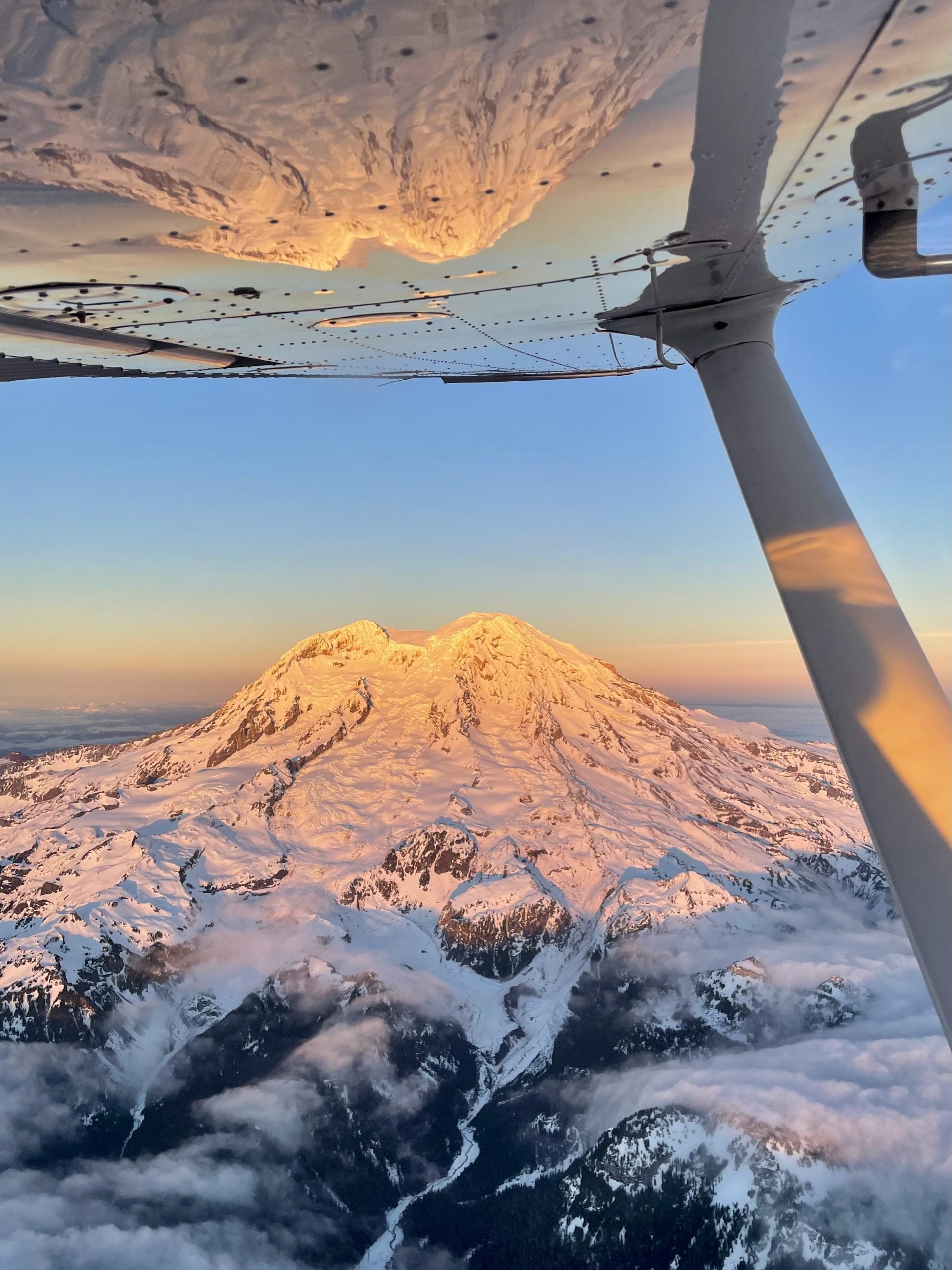 Photo of the Week: Mount Rainier by Aoran Yang