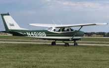 A 1968 Cessna 172 with its distinctive original Cessna factory paint scheme. Early 172s came in bare metal with contrasting paint. Later ones, like this pretty example, are better protected from corrosion, both inside and out. Photo courtesy of wikipedia, Flugkerl2.