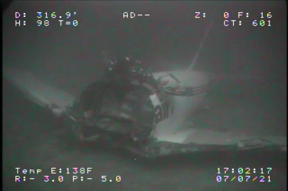 Underwater photo of Transair 810. Courtesy of the NTSB