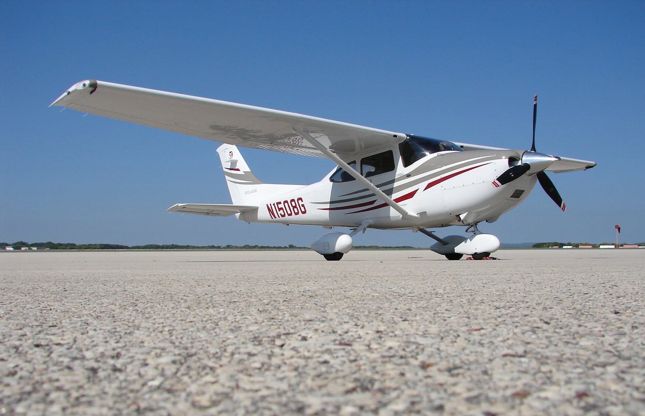 Late-model 182-T