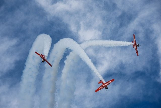 Aeroshell Team - Oshkosh AirVenture Tuesday 2022