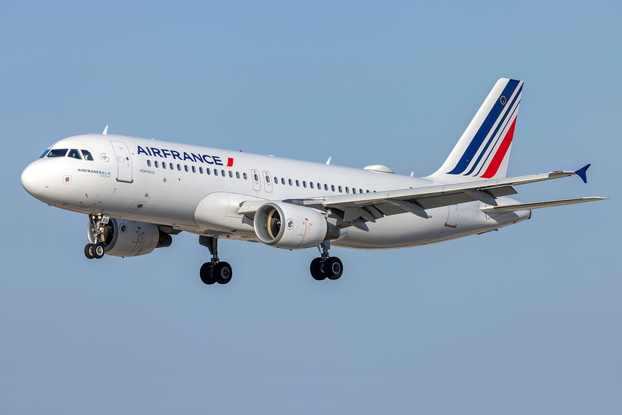 Air France Suspends Two Pilots After Fight Breaks Out Midflight