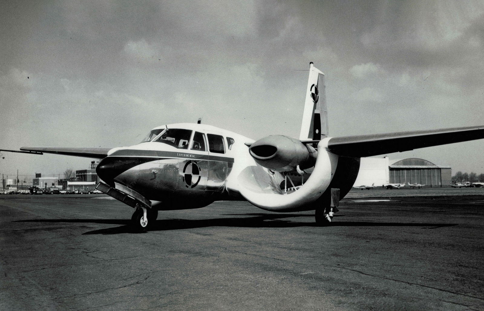 www.planeandpilotmag.com