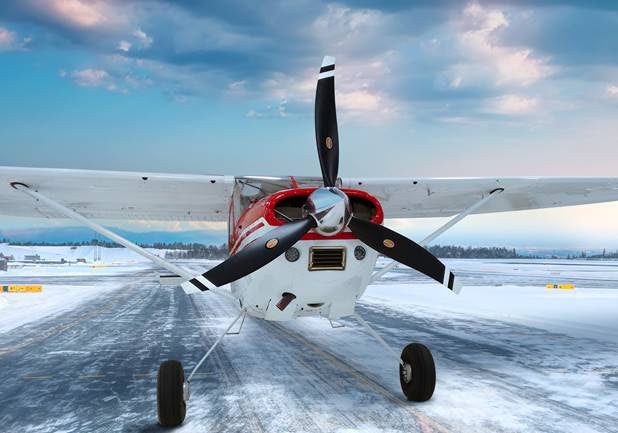 Cessna Skywagons can now be outfitted with Hartzell's three bladed, Carbon Voyager propeller. Photo credit
