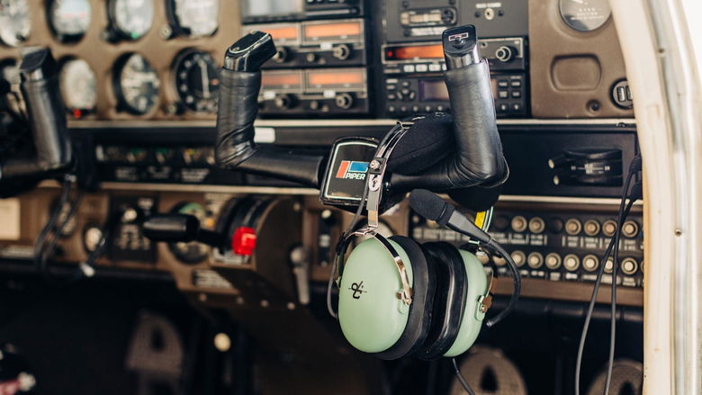 Headset on a yoke